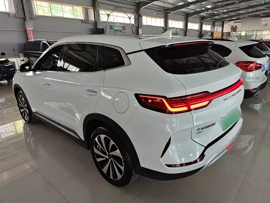 BYD PLUS New Energy — фото 4