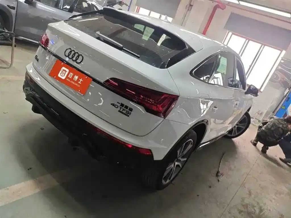 Audi Q5L Sportback 2024 из CN, фото 5