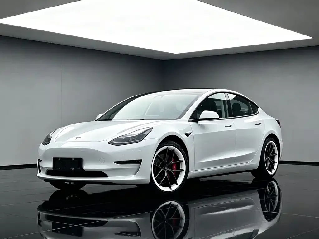 Tesla Model 3 — фото 1