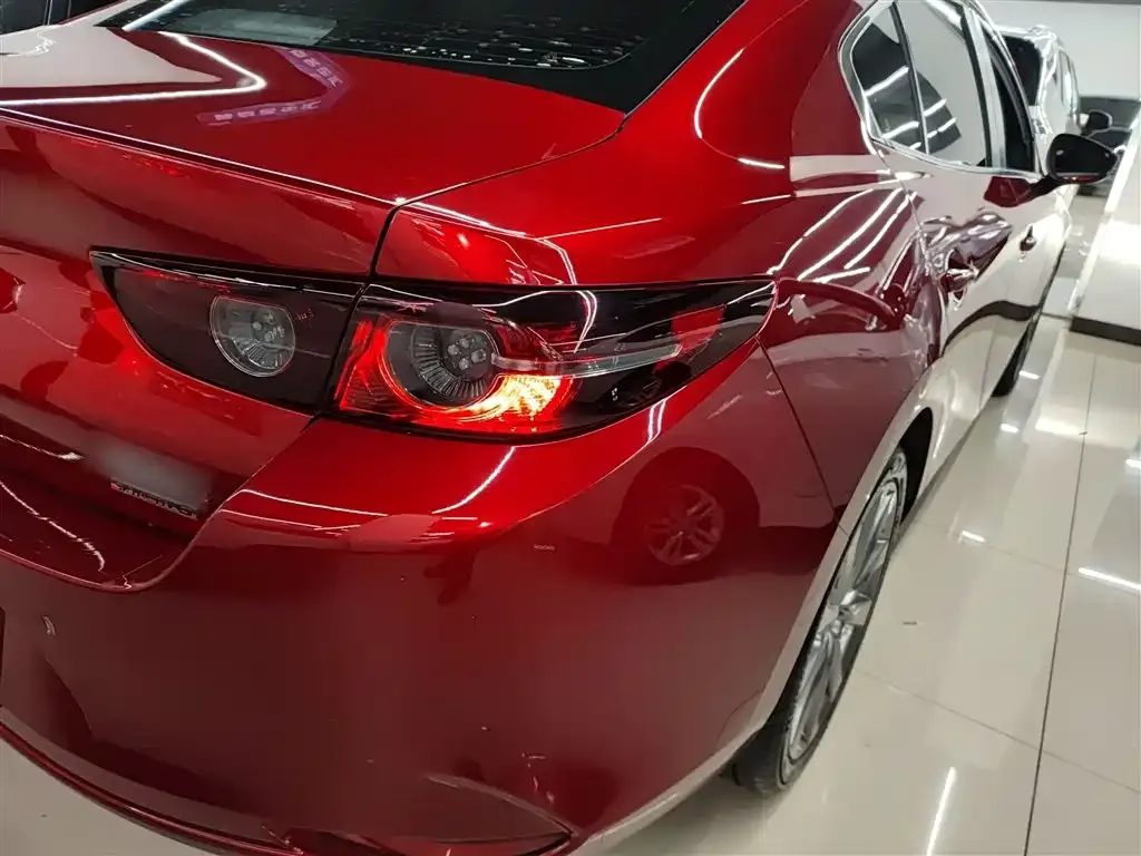 Mazda 3 Axela — фото 9
