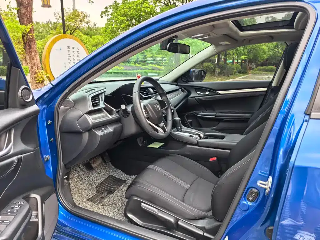 Honda Civic — фото 4