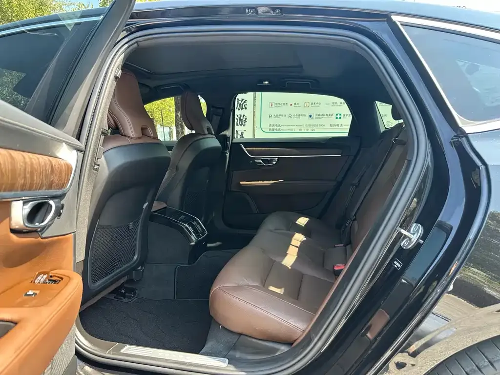 Volvo S90 — фото 2