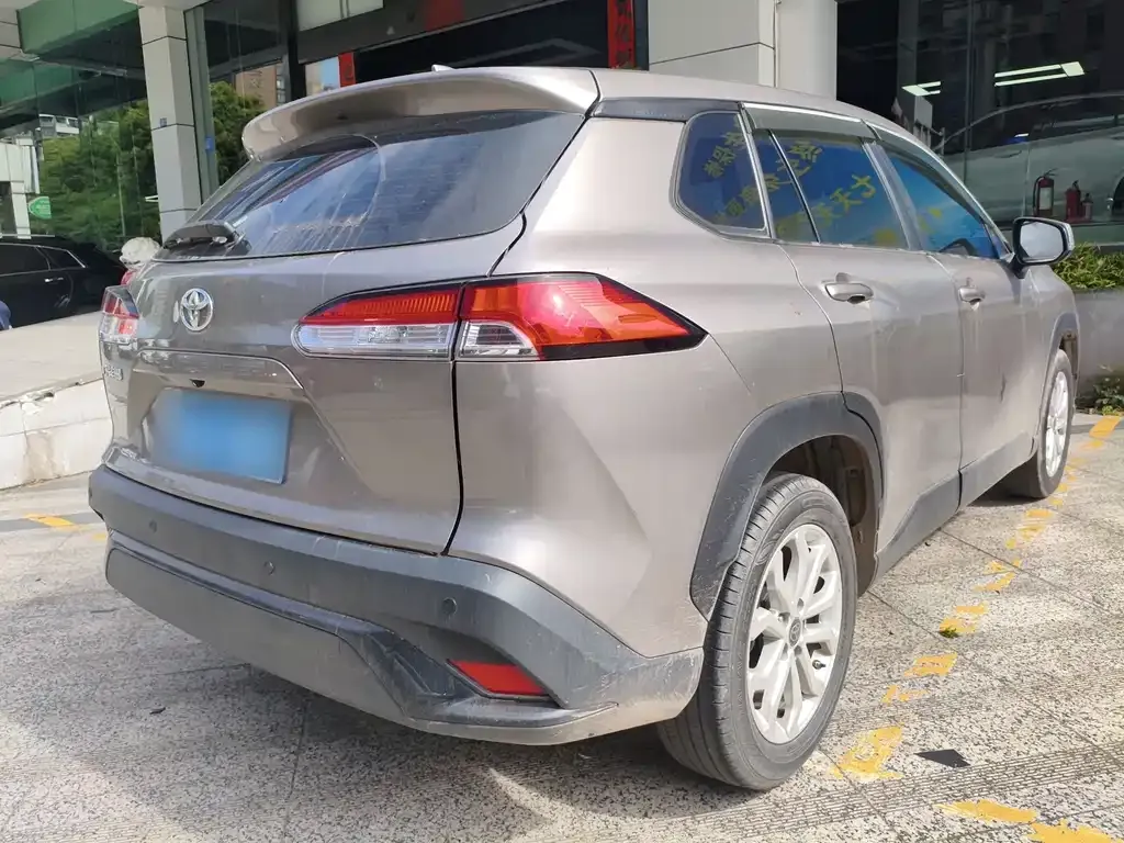 Toyota Frontlander 2023 из CN, фото 4
