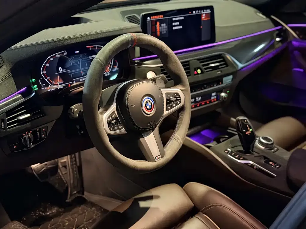 BMW 5 Series (Import) 2022 из CN, фото 5