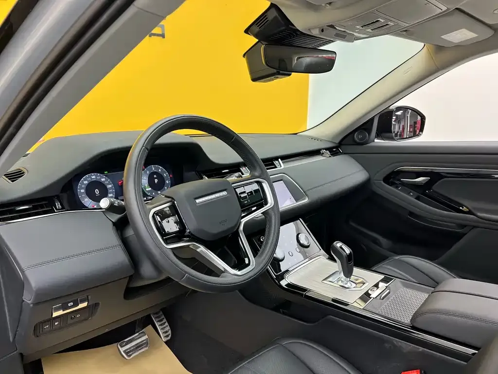 Land Rover Evoque PHEV 2024 из CN, фото 2