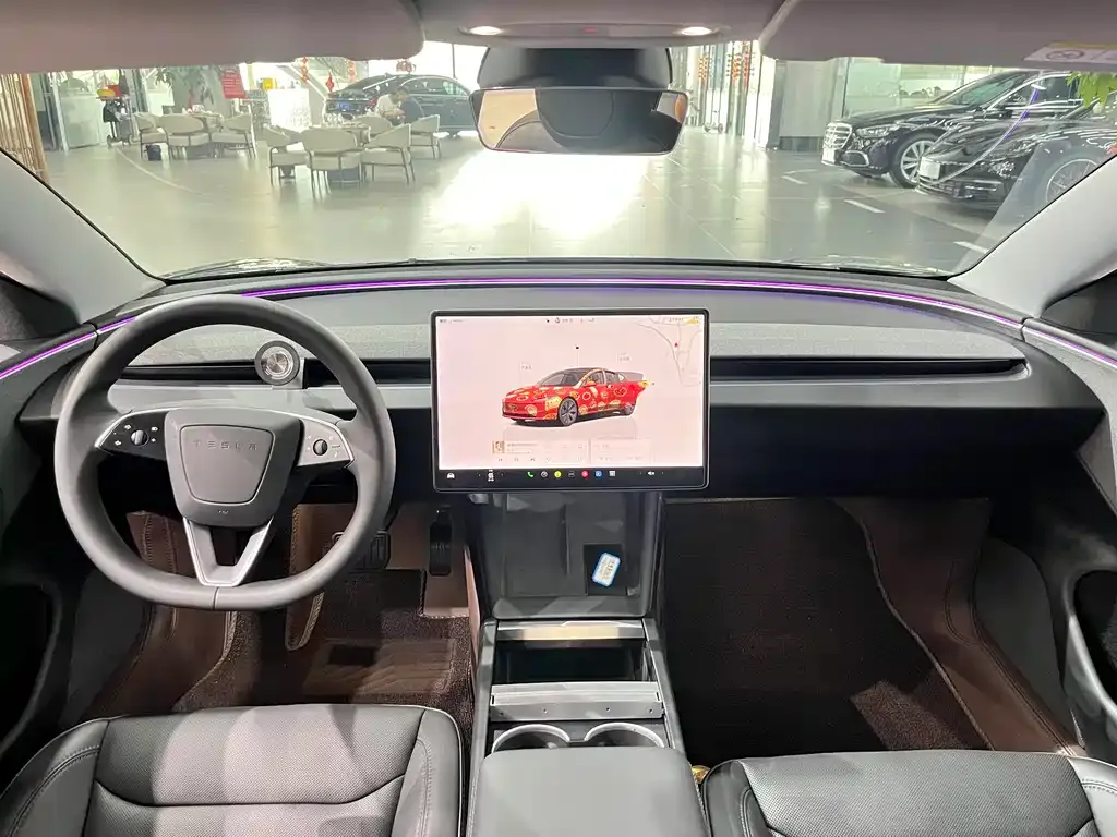 Tesla Model 3 — фото 3