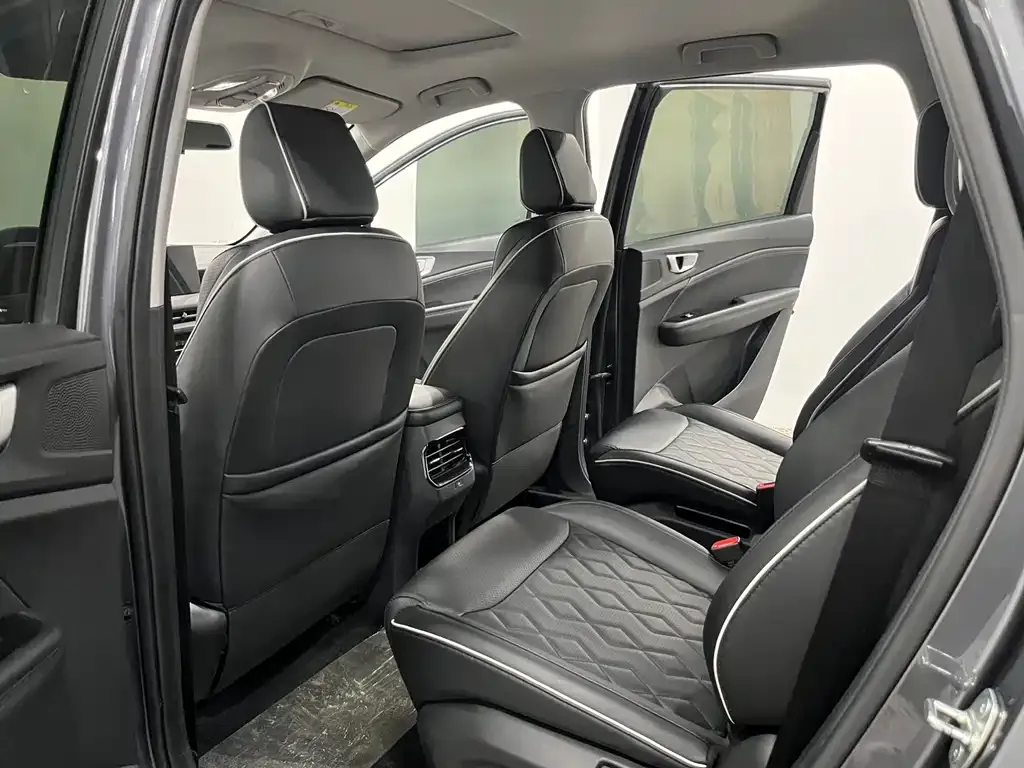 Wuling Jiachen 2022 из CN, фото 4