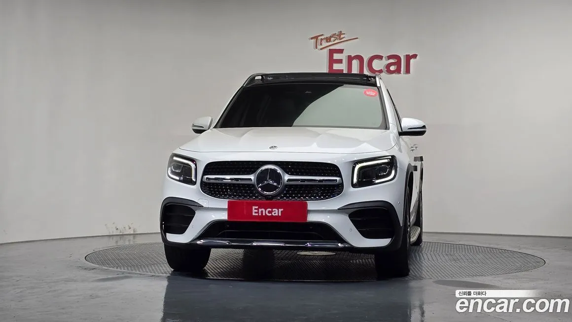 Mercedes-Benz GLB-Class — фото 4
