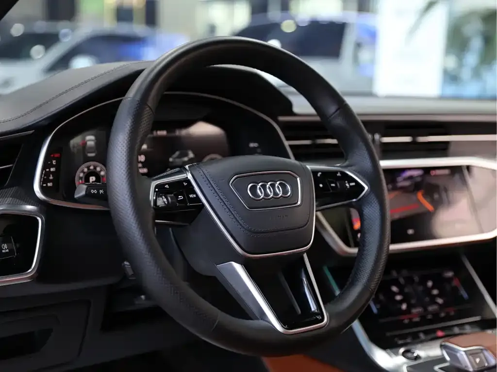 Audi A6L — фото 3