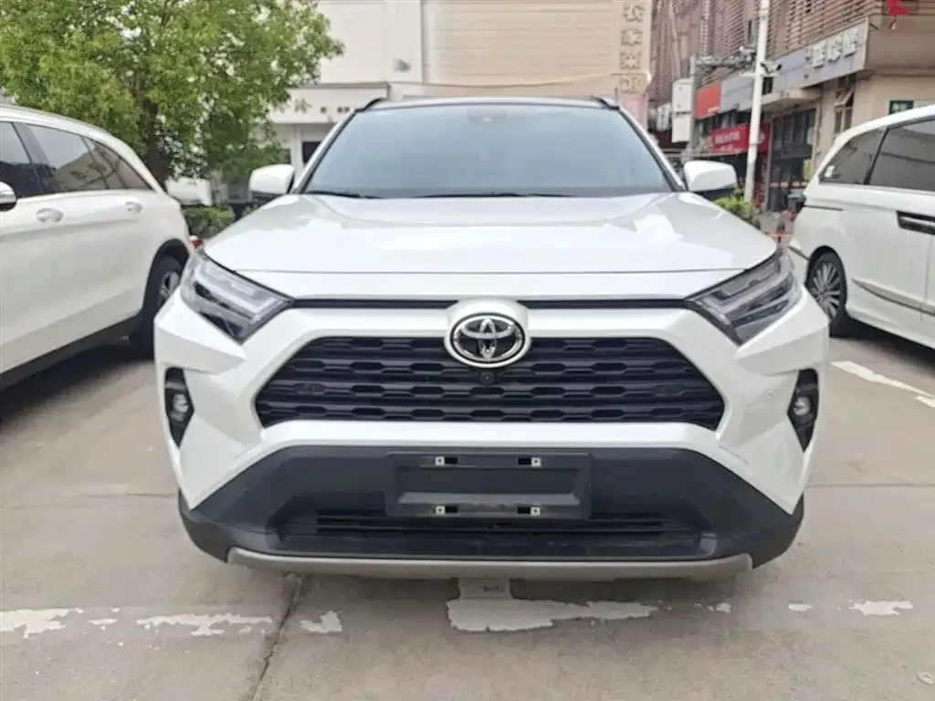 Toyota RAV4 — фото 2