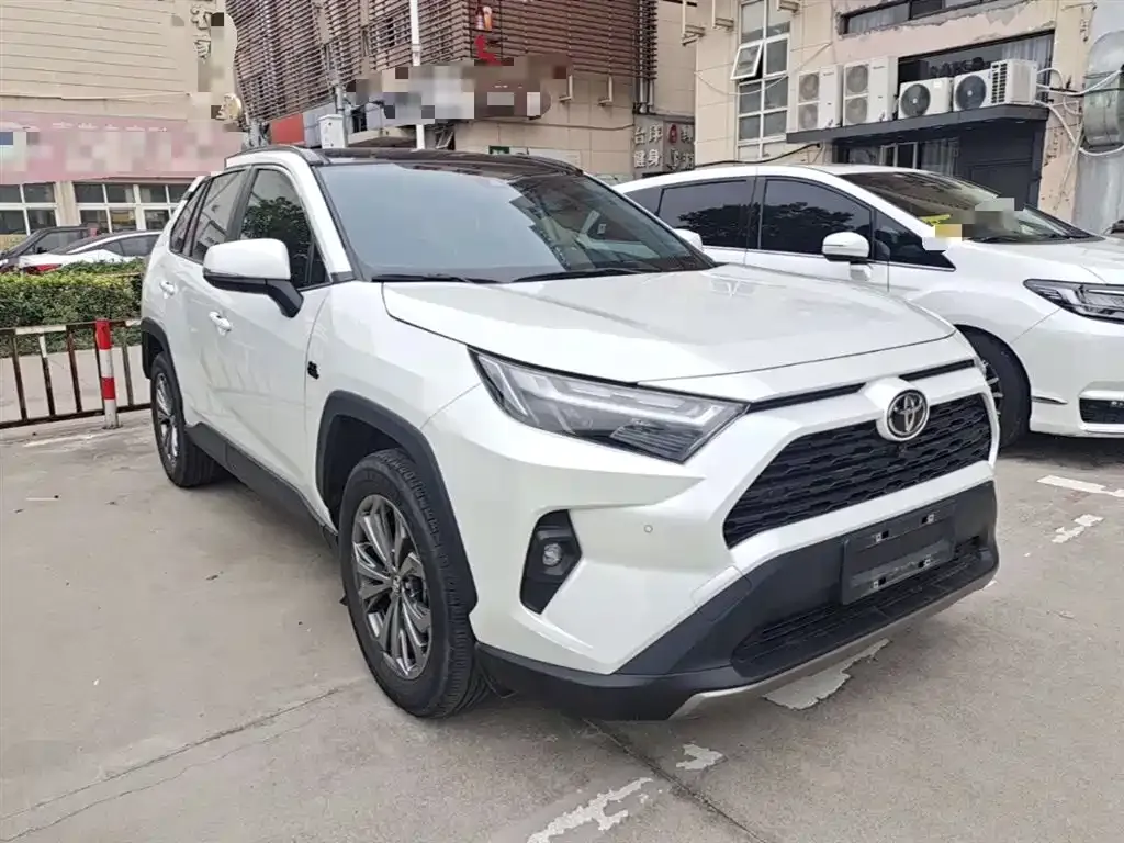 Toyota RAV4 — фото 9
