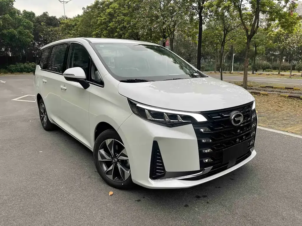 GAC Motor Trumpchi M6 — фото 10