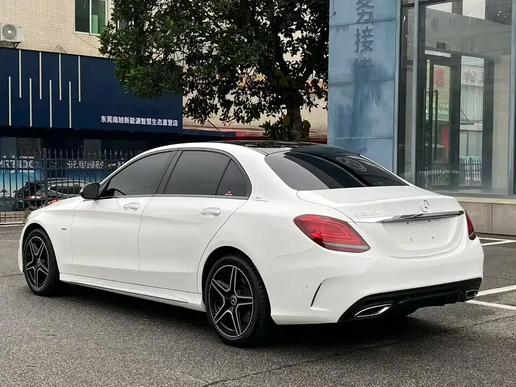 Mercedes-Benz C-Class — фото 4