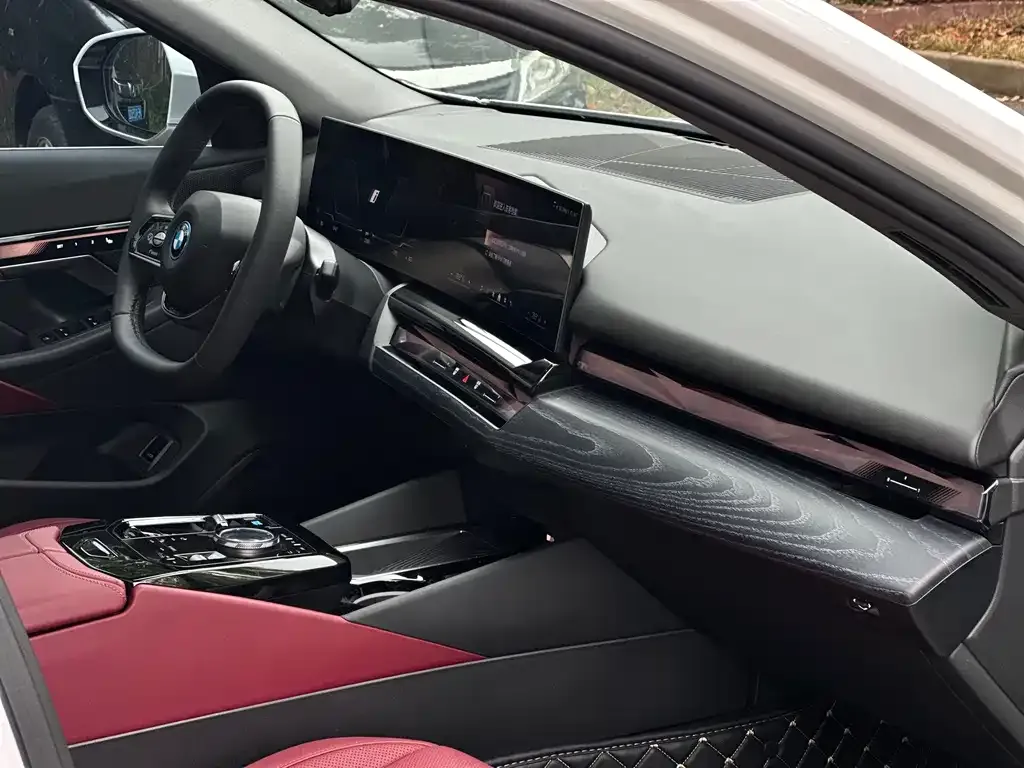 BMW i5 2025 из CN, фото 5