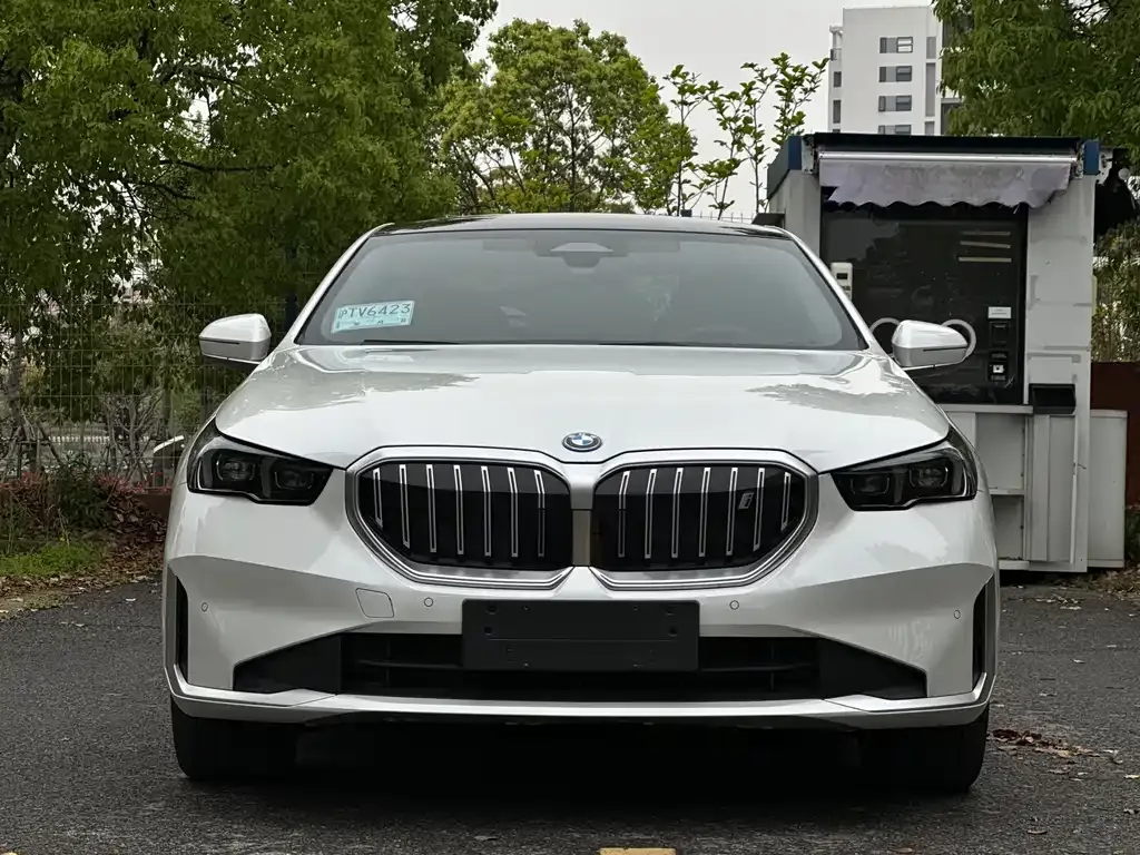 BMW i5 2025 из CN, фото 7
