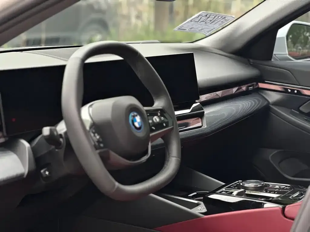 BMW i5 2025 из CN, фото 4