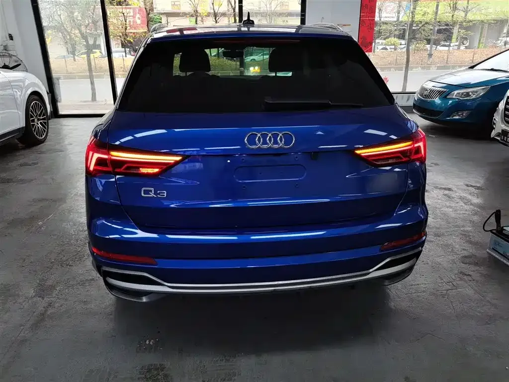 Audi Q3 — фото 7