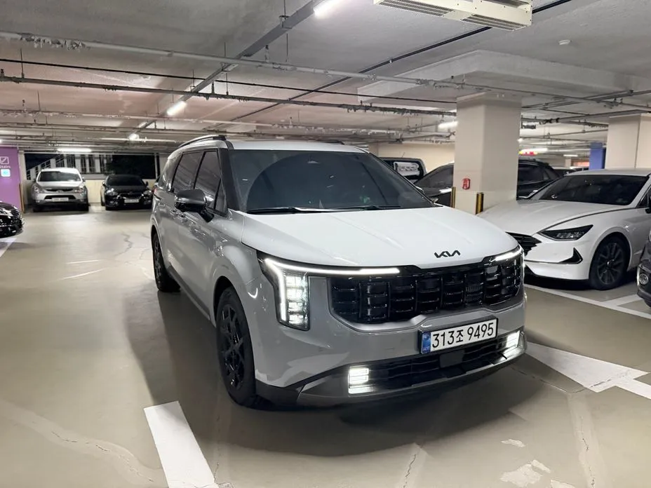 Kia Carnival