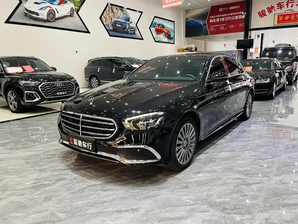Mercedes-Benz E-Class — фото 1