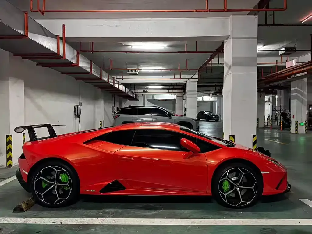 Lamborghini Huracan 2022 из CN, фото 8
