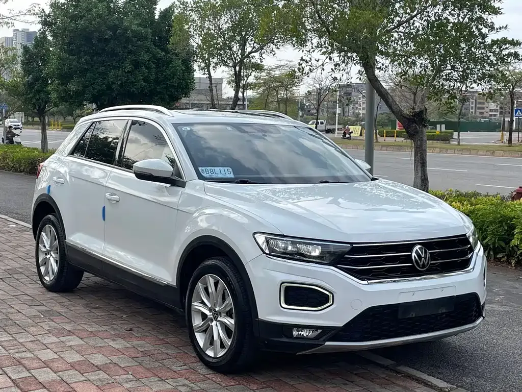 Volkswagen T-Roc — фото 8