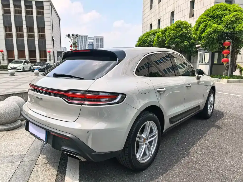 Porsche Macan — фото 7