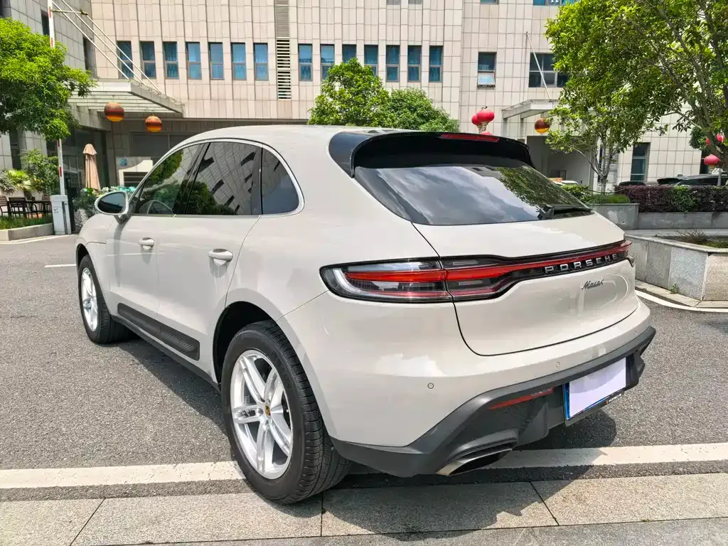 Porsche Macan — фото 9