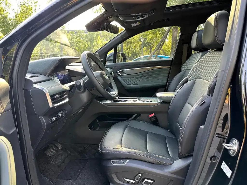 Geely Haoyue L 2024 из CN, фото 2
