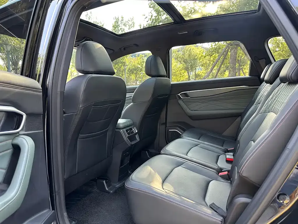 Geely Haoyue L 2024 из CN, фото 5