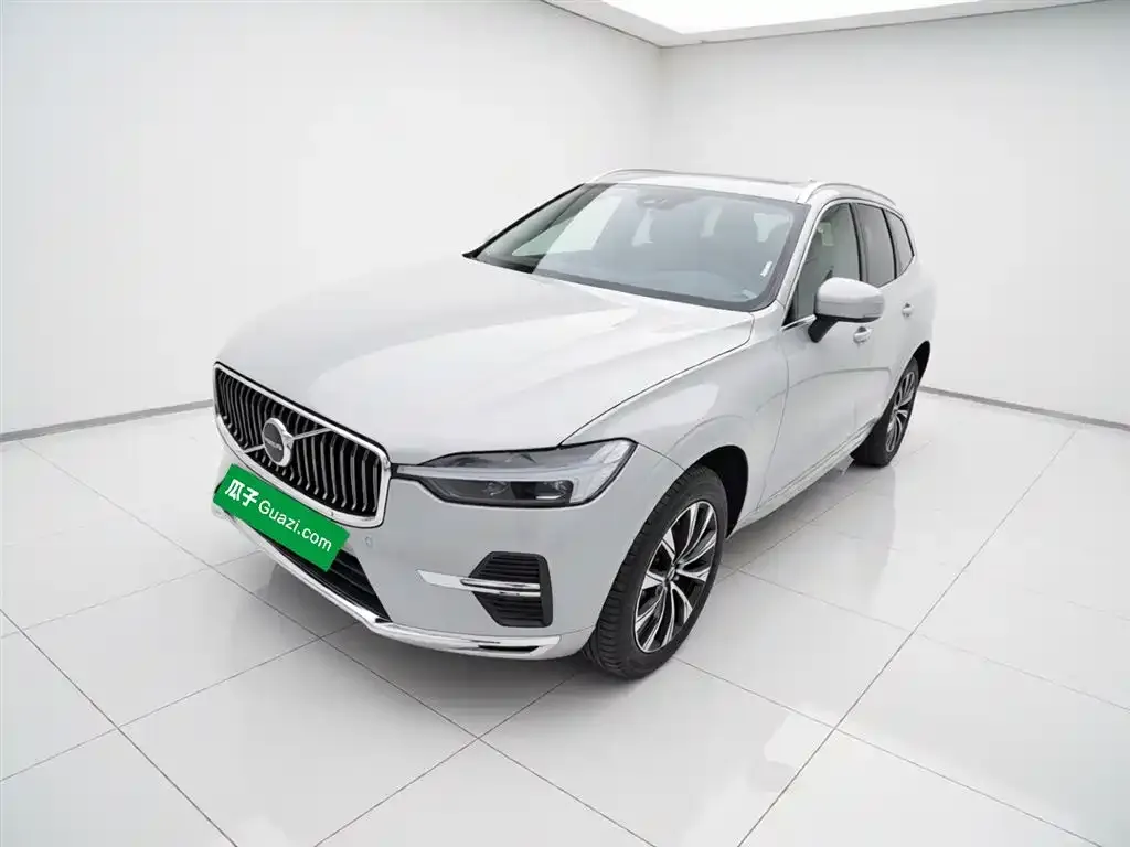 Volvo XC60 — фото 2