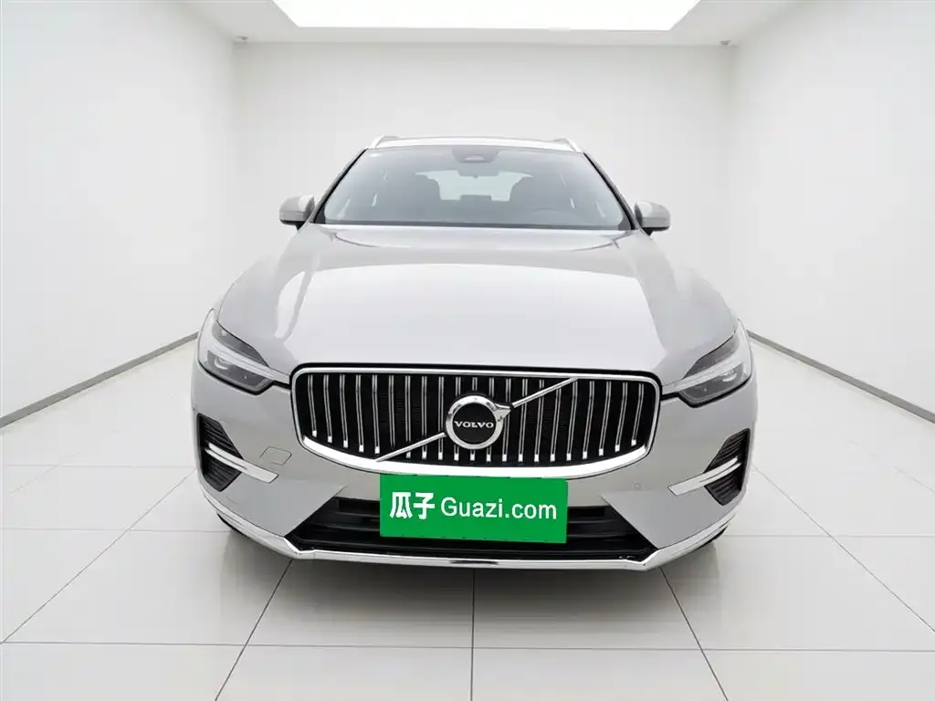 Volvo XC60 — фото 4