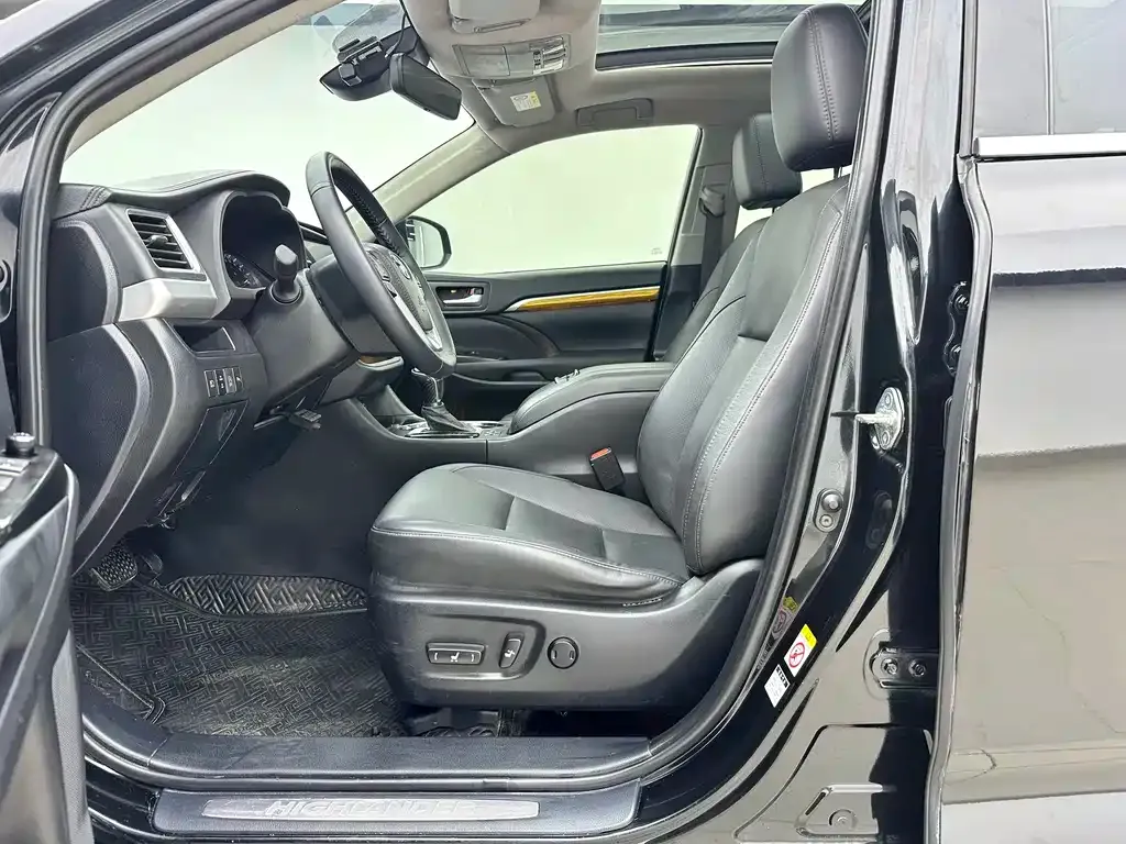 Toyota Highlander 2021 из CN, фото 10