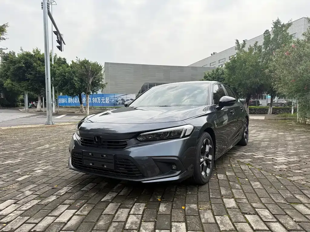Honda Civic — фото 1