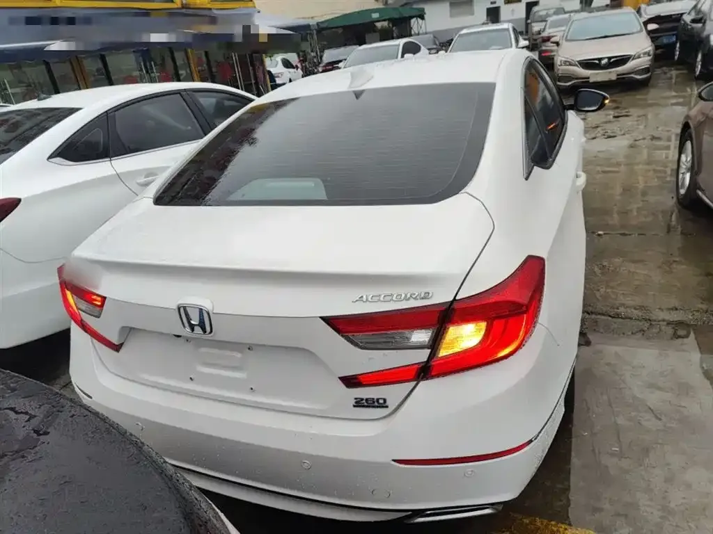 Honda Accord — фото 4