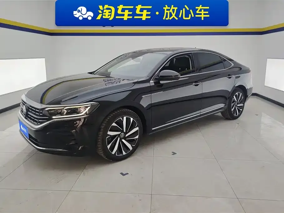 Volkswagen Passat — фото 1