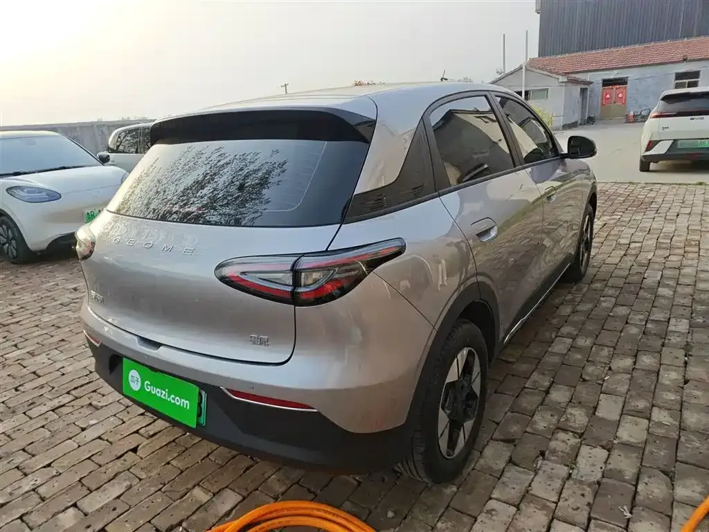 Geely Starburst — фото 9