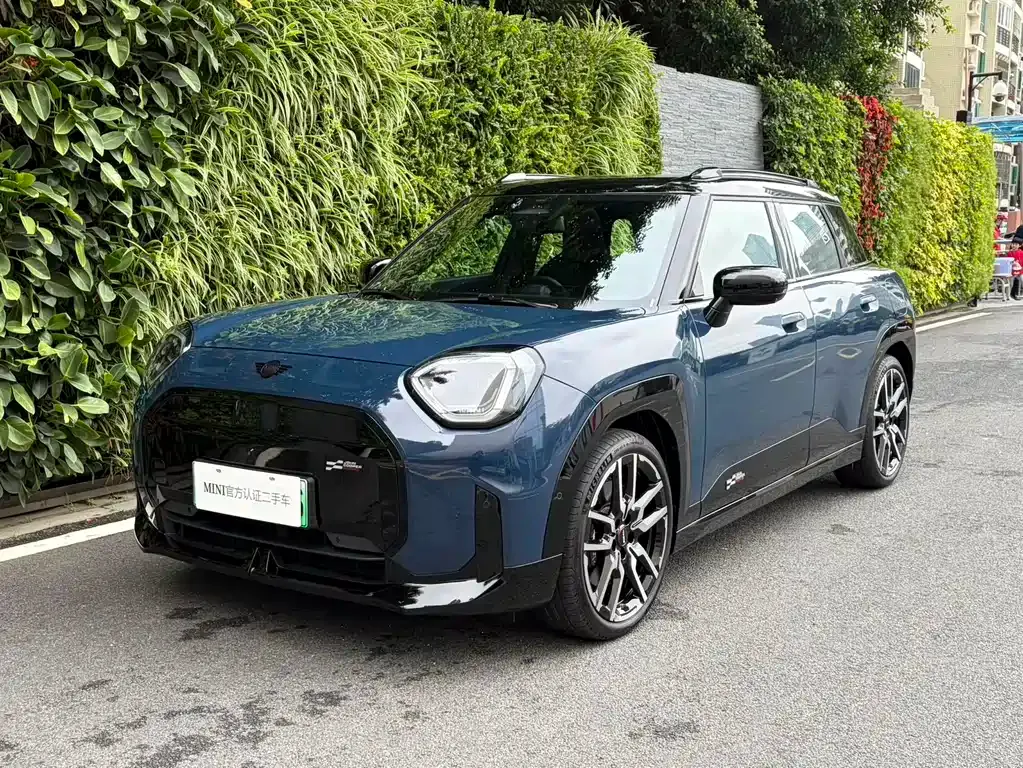 MINI Aceman EV