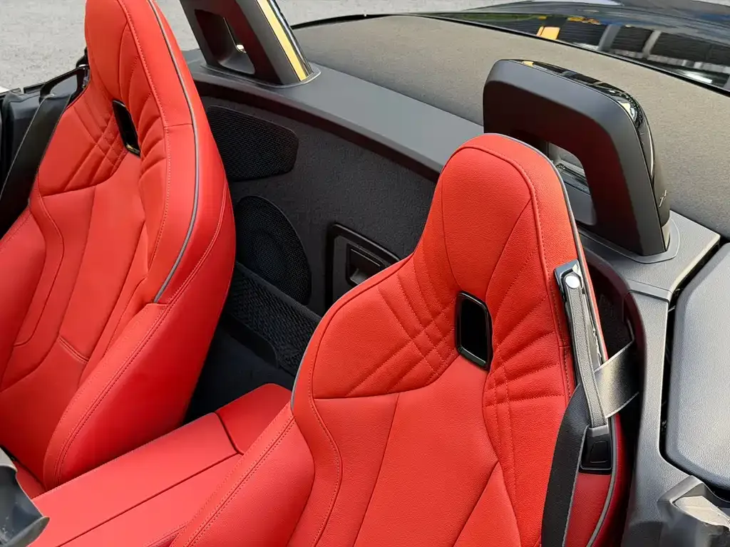 BMW Z4 — фото 9