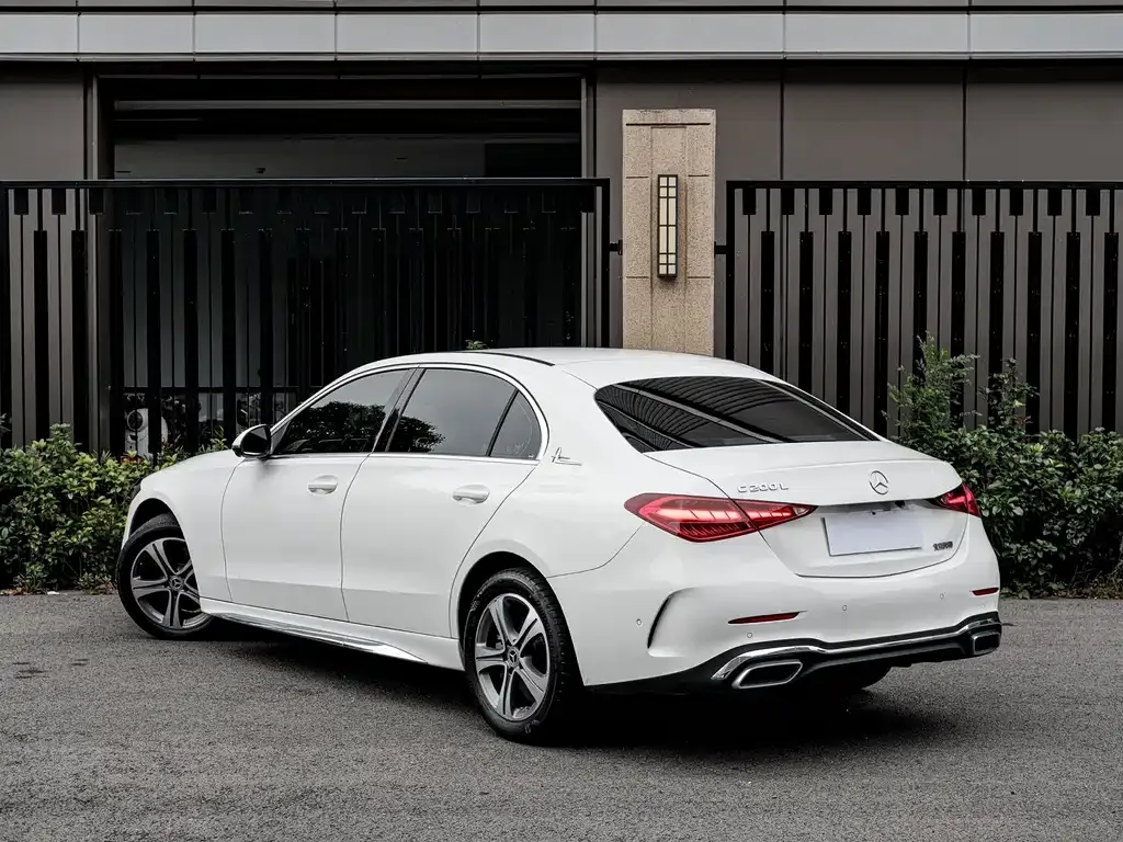Mercedes-Benz C-Class — фото 8