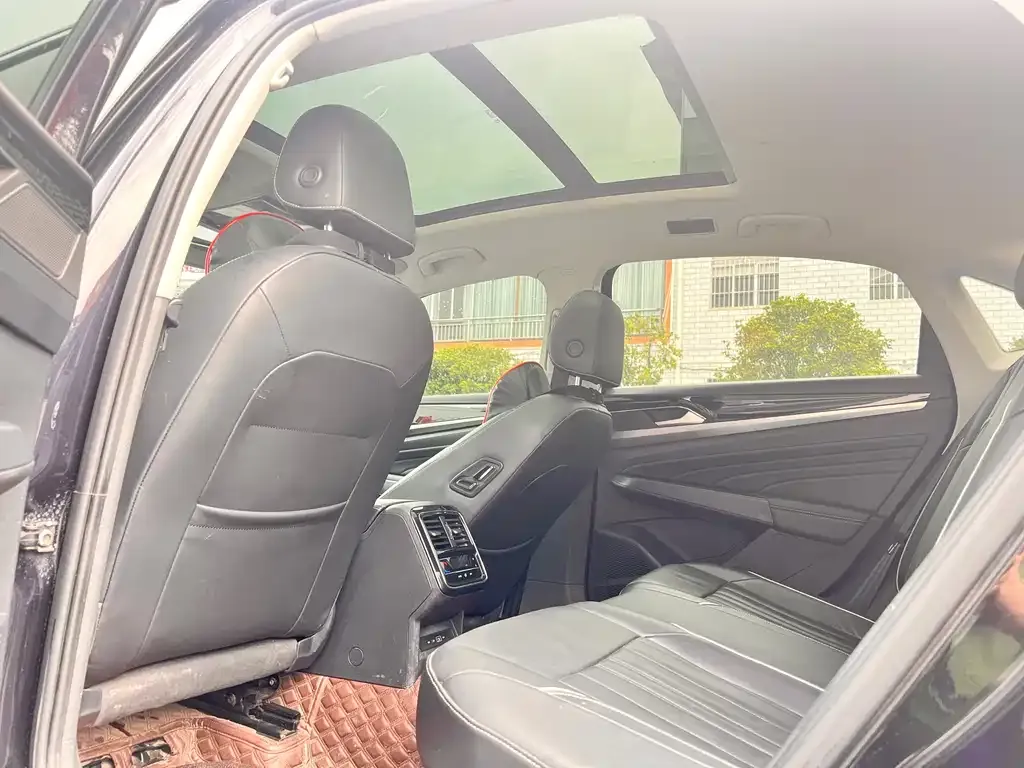 Volkswagen Passat — фото 2