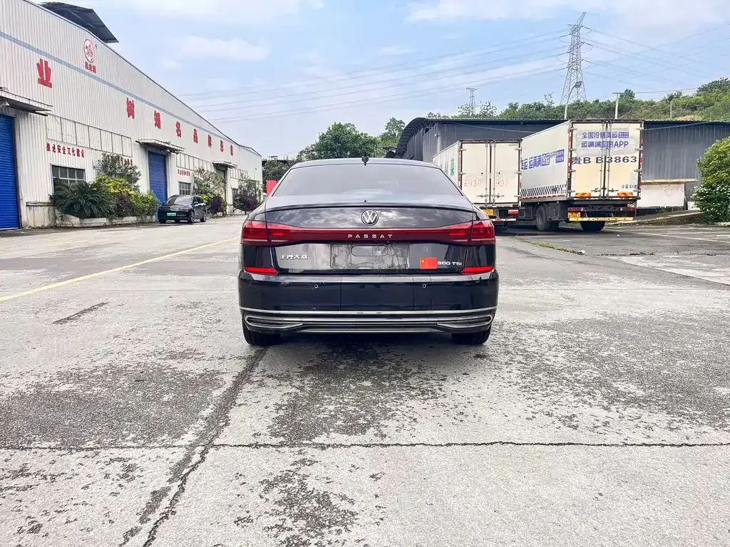 Volkswagen Passat — фото 9