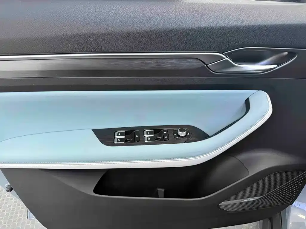Geely Emgrand S 2022 из CN, фото 3