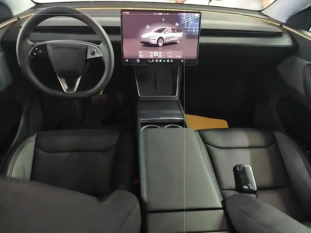 Tesla Model Y — фото 2