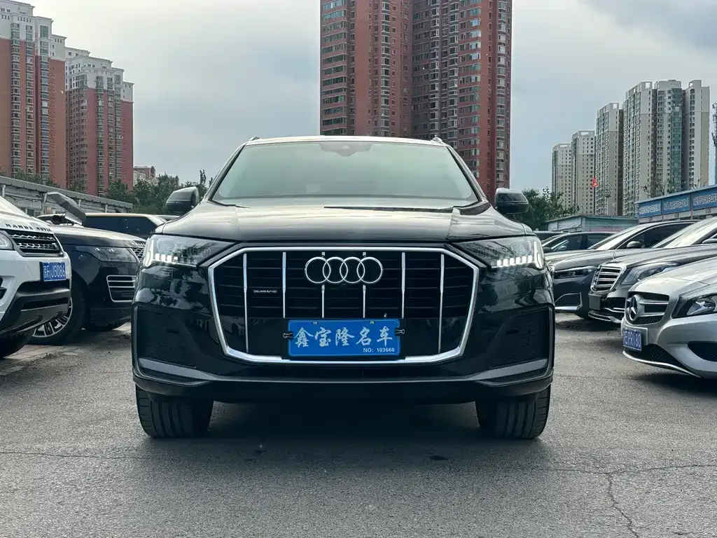Audi Q7 2021 из CN, фото 7