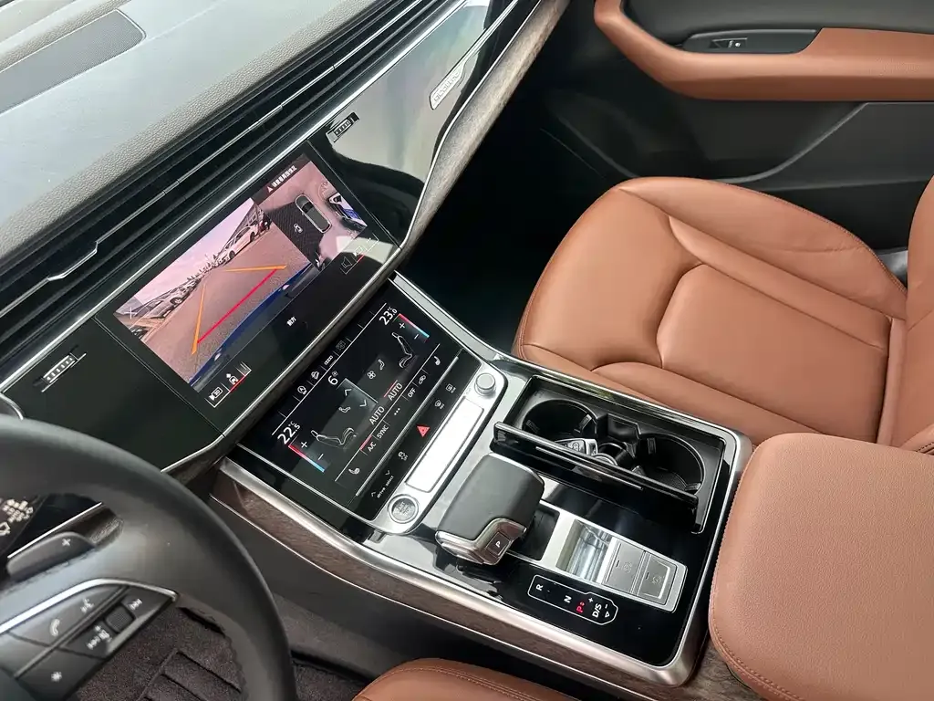 Audi Q7 2021 из CN, фото 2