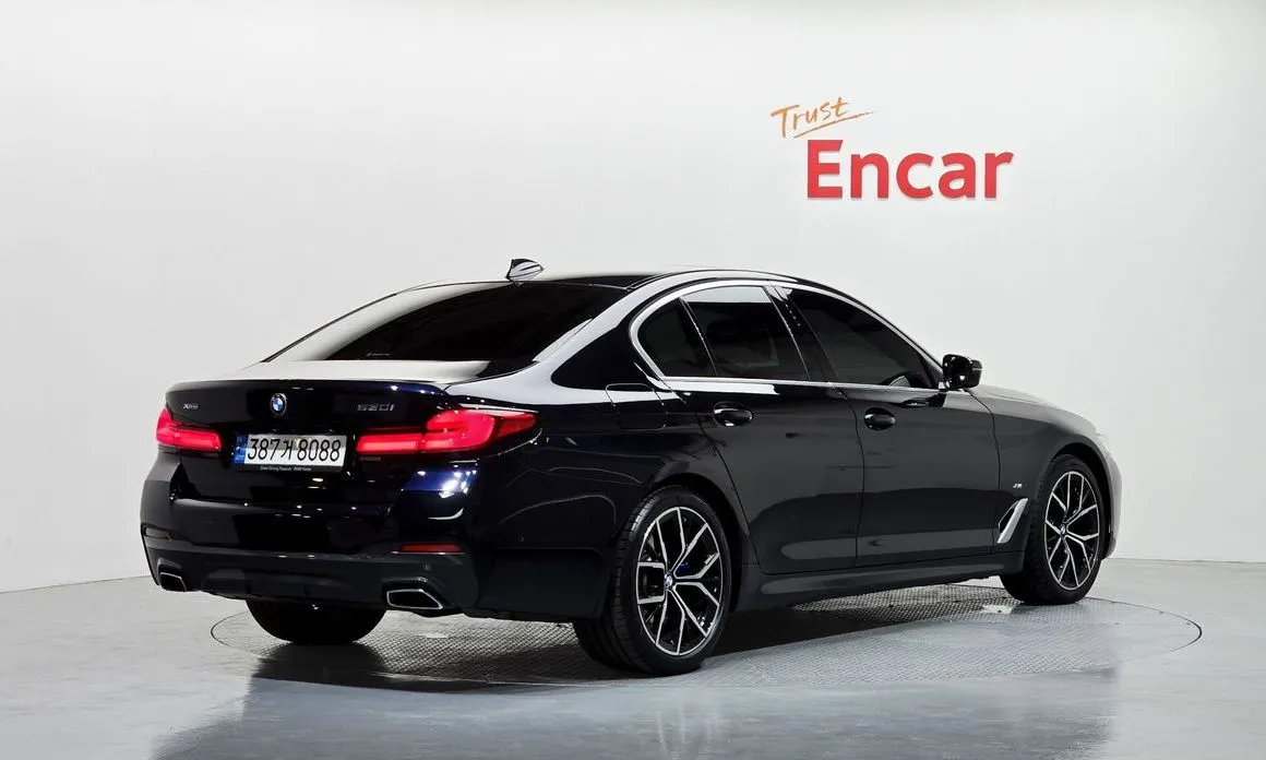 BMW 5-Series 2022 из KR, фото 3
