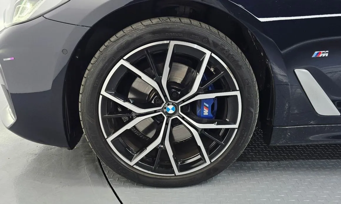 BMW 5-Series 2022 из KR, фото 8