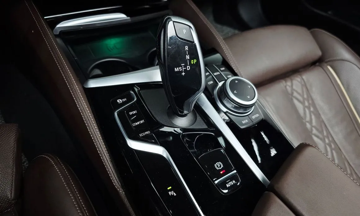 BMW 5-Series 2022 из KR, фото 4