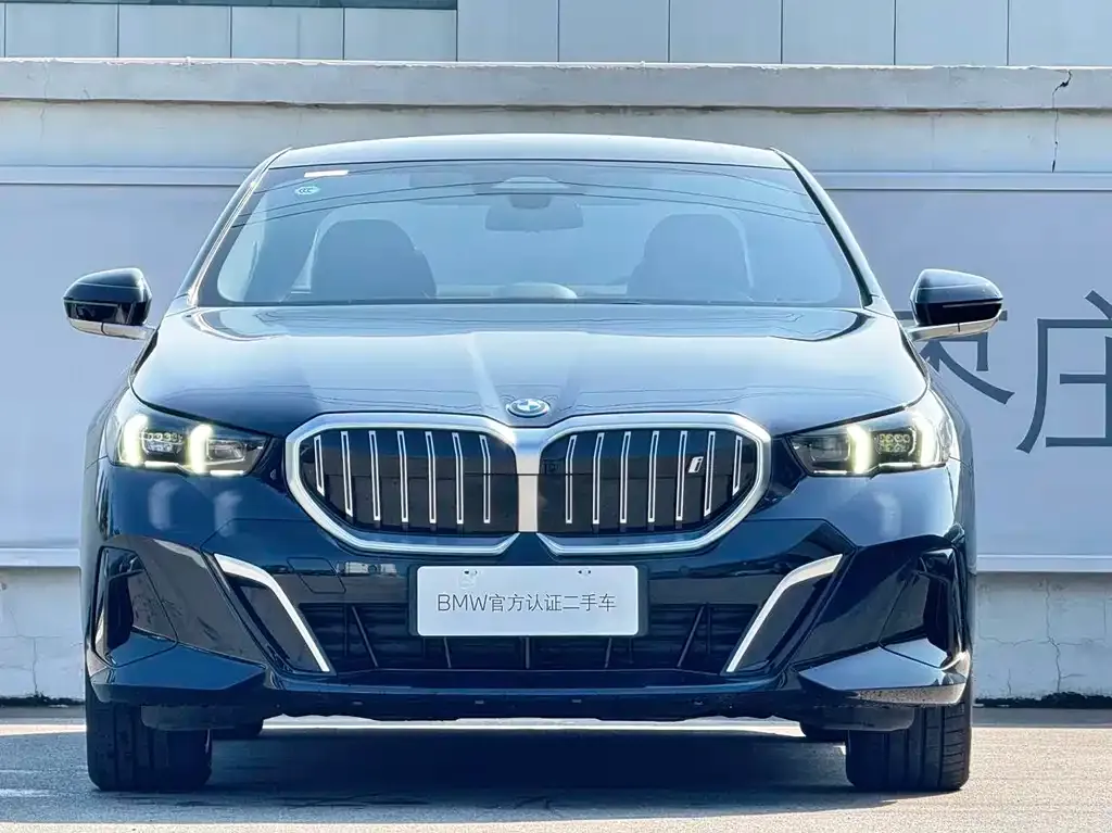 BMW i5 — фото 6