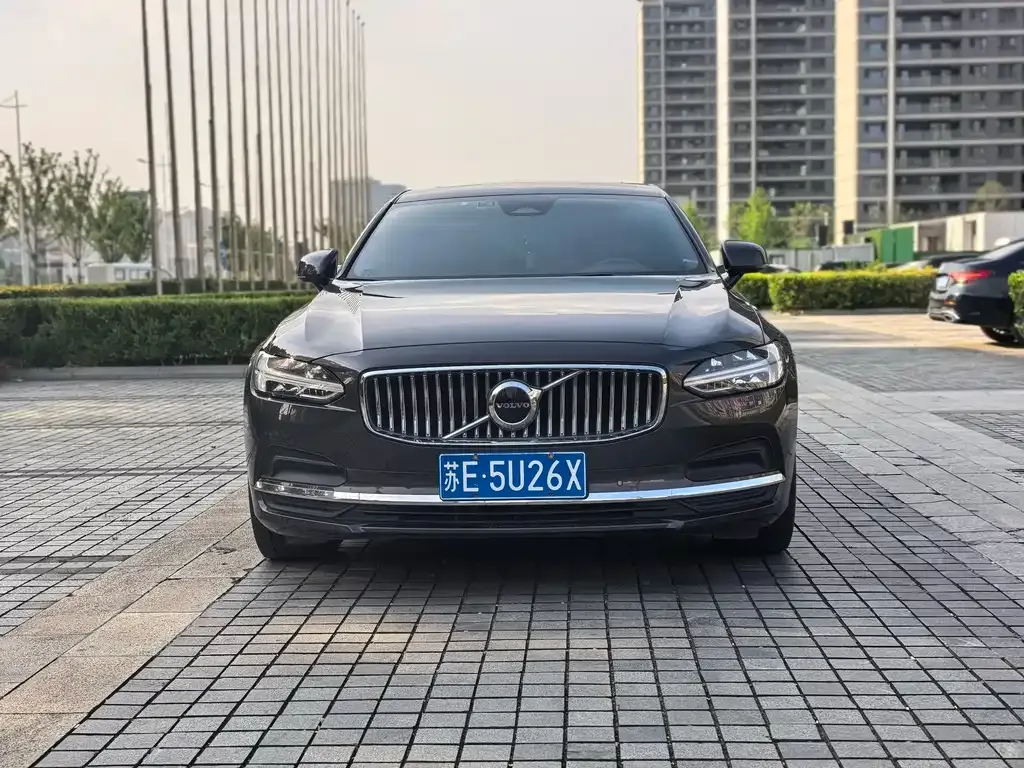 Volvo S90 — фото 8
